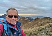 Monte Due Mani (1656 m) con Cima Muschiada (1458 m) dalla Culmine S. Pietro il 21 ottobre 2020- FOTOGALLERY 